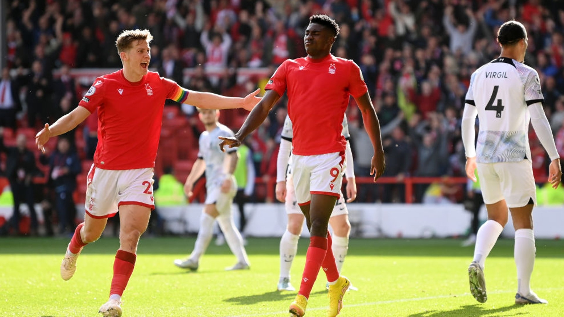 仍是俱乐部 仍是俱乐部